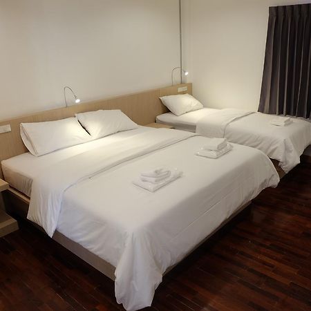 F Plus F Hostel Τσιάνγκ Μάι Εξωτερικό φωτογραφία