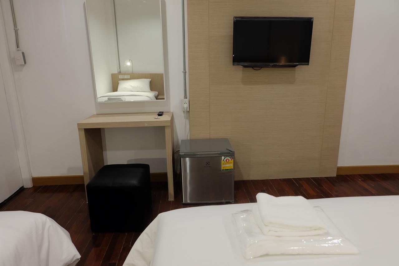 F Plus F Hostel Τσιάνγκ Μάι Εξωτερικό φωτογραφία