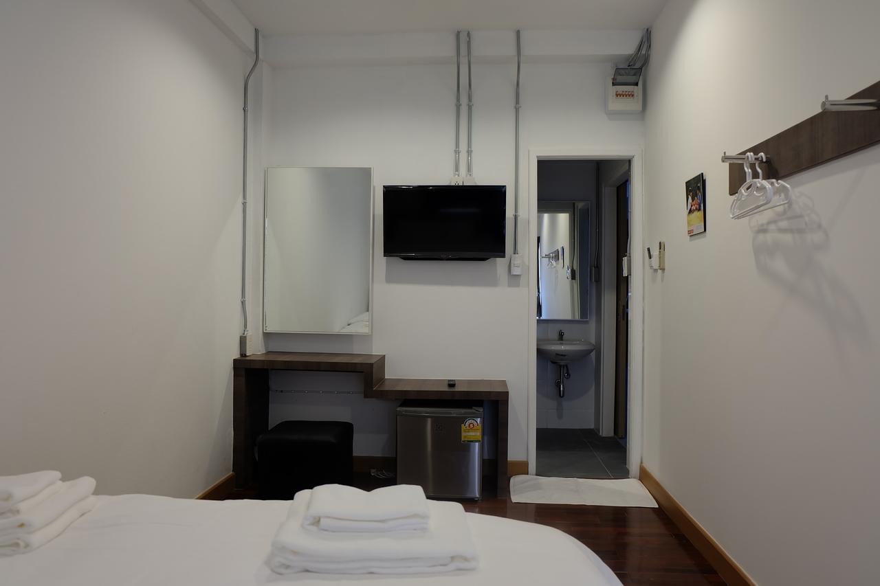 F Plus F Hostel Τσιάνγκ Μάι Εξωτερικό φωτογραφία